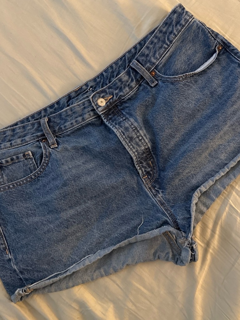 Classic High-Waist Denim Shorts with Stars and Stripes Design - 20